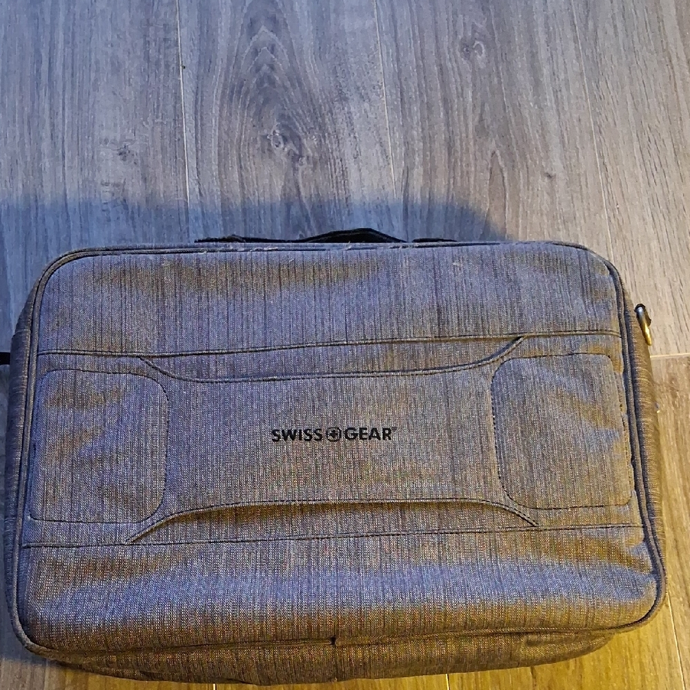 SwissGear Men's Laptop Bag in Gray
